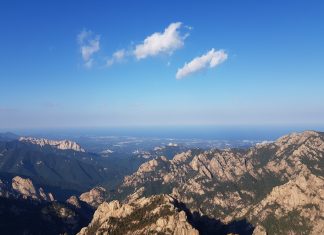 단풍이 이쁜 가을 설악산 등반기(신흥사 – 공룡능선 – 대청봉) & 준비물
