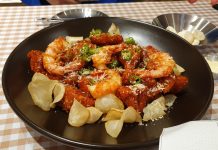 넉넉한 홀에서 치맥을 즐길수있는 아산배방 바른치킨 – 아산 맛집