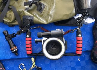 스쿠버다이빙 수중 동영상 촬영용 방수 비디오라이트 종류와 추천제품